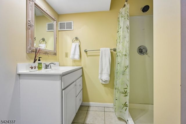 106 Stephanie Dr, North Caldwell Boro, NJ 07006