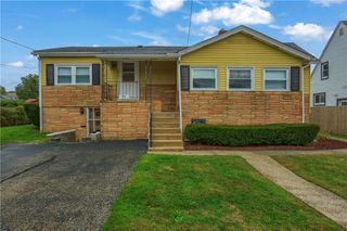 306 E Hazen Ave, Ellport Boro, PA 16117
