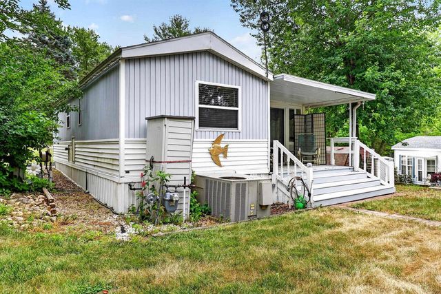 470 Skyline Drive, Edgerton, WI 53534
