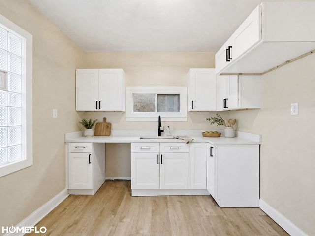 6145 YORKSHIRE Road, Detroit, MI 48224