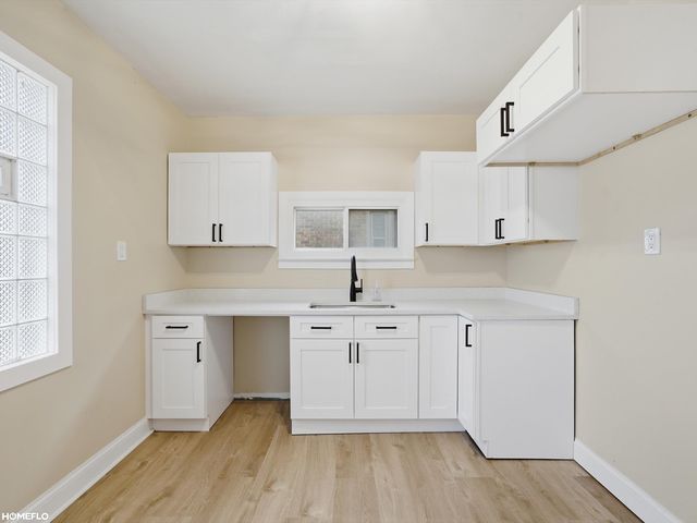 6145 YORKSHIRE Road, Detroit, MI 48224