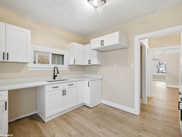 6145 YORKSHIRE Road, Detroit, MI 48224