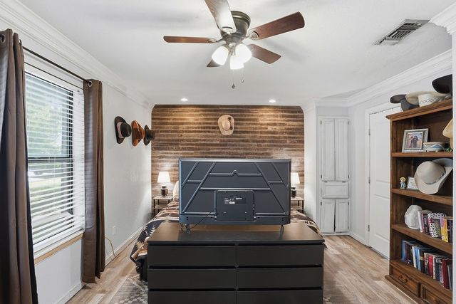 4041 Country Meadows Circle, Granbury, TX 76049
