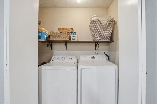 4041 Country Meadows Circle, Granbury, TX 76049