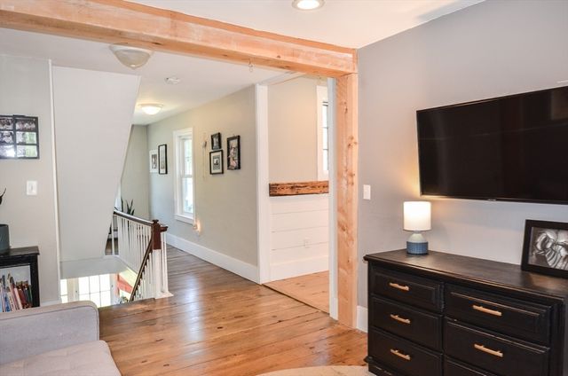 22 Harris St, Clinton, MA 01510