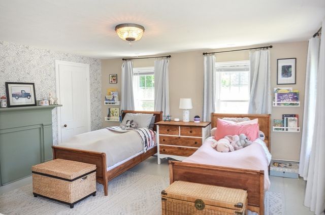 22 Harris St, Clinton, MA 01510