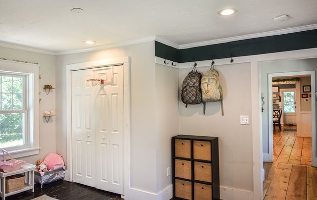 22 Harris St, Clinton, MA 01510