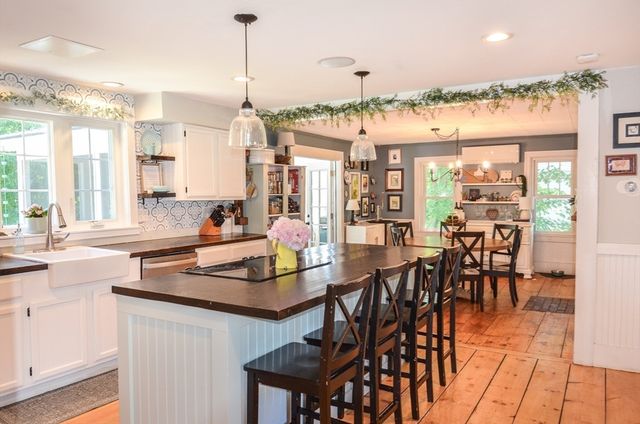 22 Harris St, Clinton, MA 01510