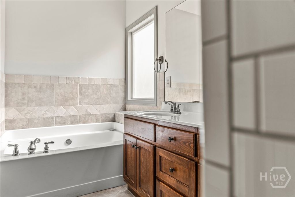 Image 33 of property listing at 2492 Rambling Rill Drive, Statham, GA 30666