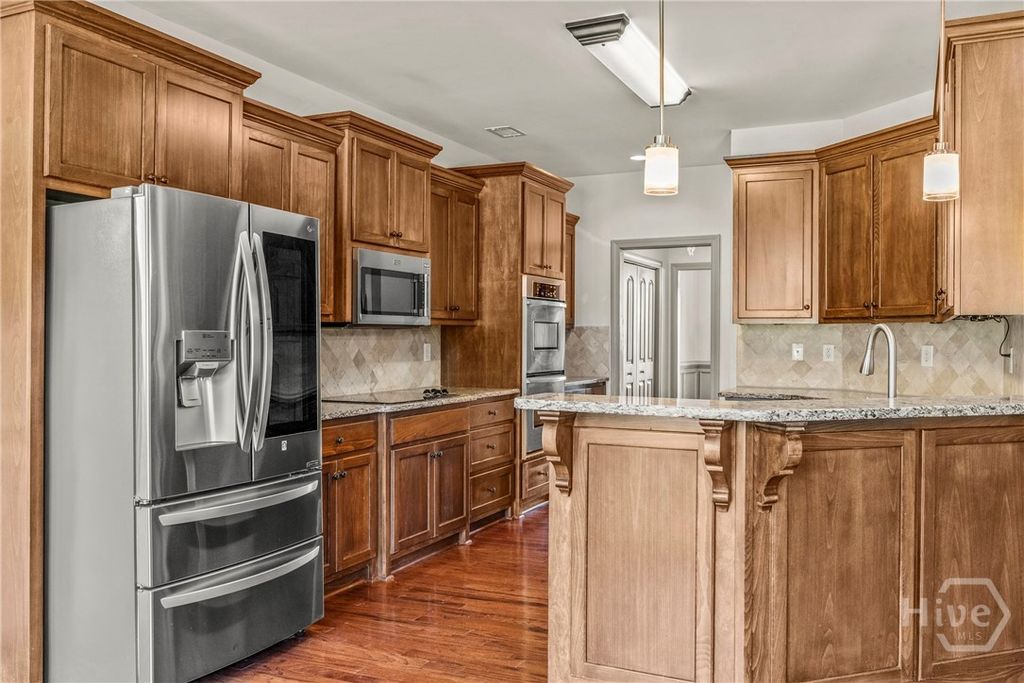 Image 5 of property listing at 2492 Rambling Rill Drive, Statham, GA 30666