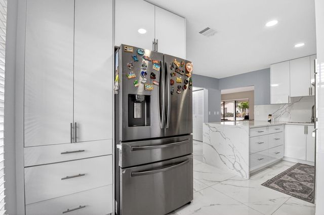 6306 White Sabal Palm Lane, Greenacres, FL 33463