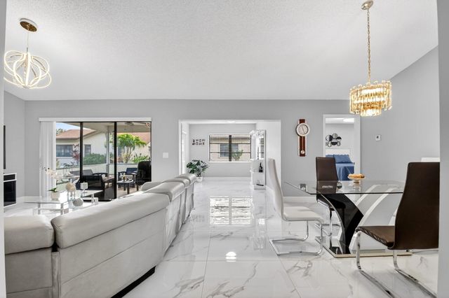 6306 White Sabal Palm Lane, Greenacres, FL 33463