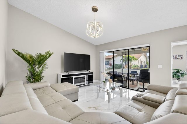 6306 White Sabal Palm Lane, Greenacres, FL 33463