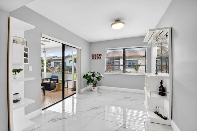 6306 White Sabal Palm Lane, Greenacres, FL 33463