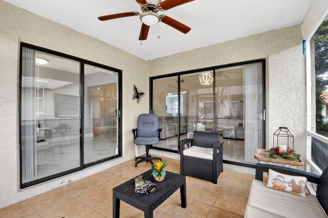 6306 White Sabal Palm Lane, Greenacres, FL 33463