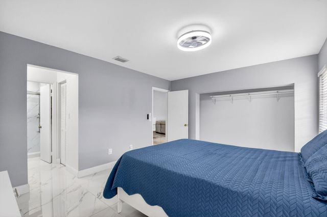 6306 White Sabal Palm Lane, Greenacres, FL 33463