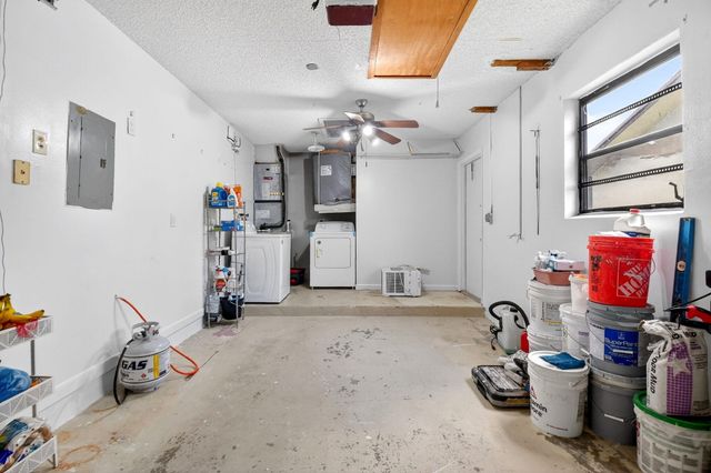 6306 White Sabal Palm Lane, Greenacres, FL 33463