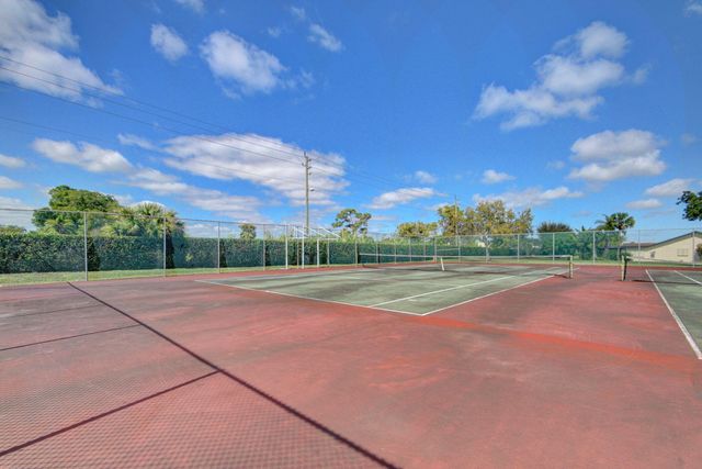 6306 White Sabal Palm Lane, Greenacres, FL 33463