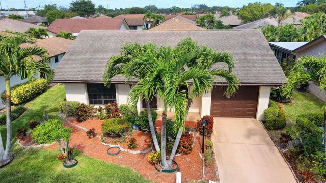 6306 White Sabal Palm Lane, Greenacres, FL 33463