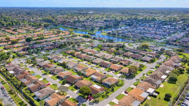 6306 White Sabal Palm Lane, Greenacres, FL 33463