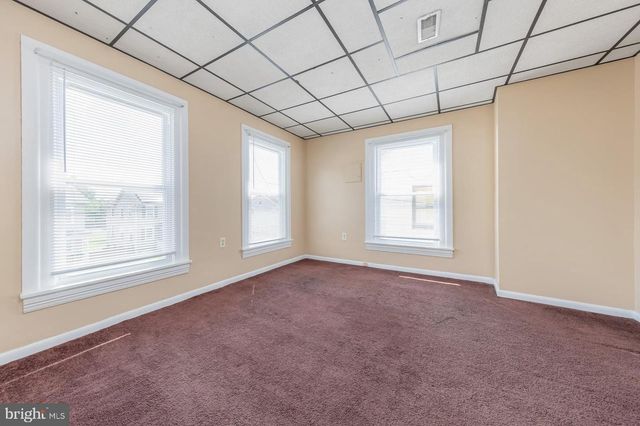 18 MAIN ST, Pennsville, NJ 08070