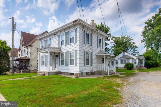 18 MAIN ST, Pennsville, NJ 08070