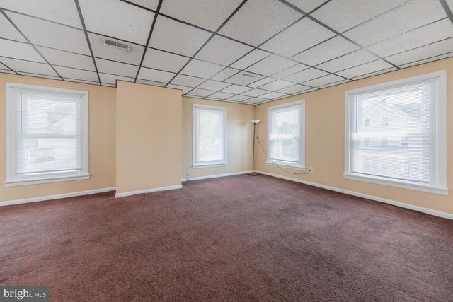 18 MAIN ST, Pennsville, NJ 08070