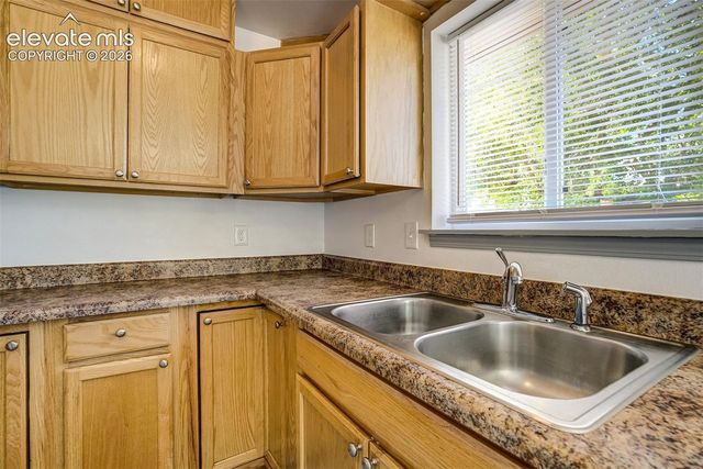 3025 Grandview Street, Colorado Springs, CO 80907