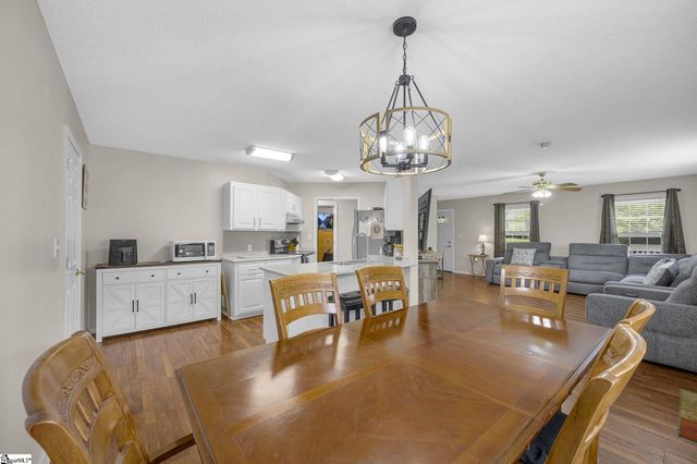 217 Lakewood Drive, Pickens, SC 29671