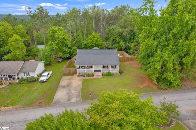 217 Lakewood Drive, Pickens, SC 29671