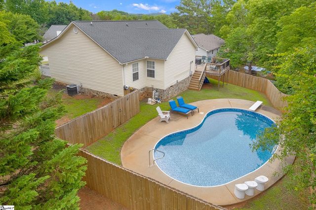 217 Lakewood Drive, Pickens, SC 29671