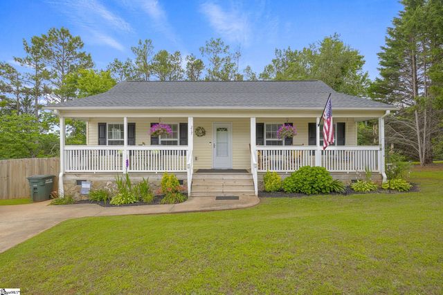217 Lakewood Drive, Pickens, SC 29671
