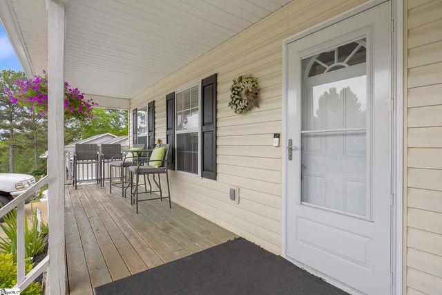217 Lakewood Drive, Pickens, SC 29671