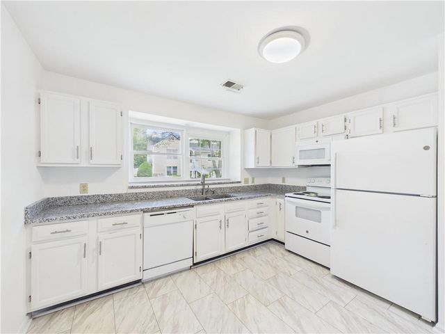 1111 Cannongate Crossing SW, Marietta, GA 30064