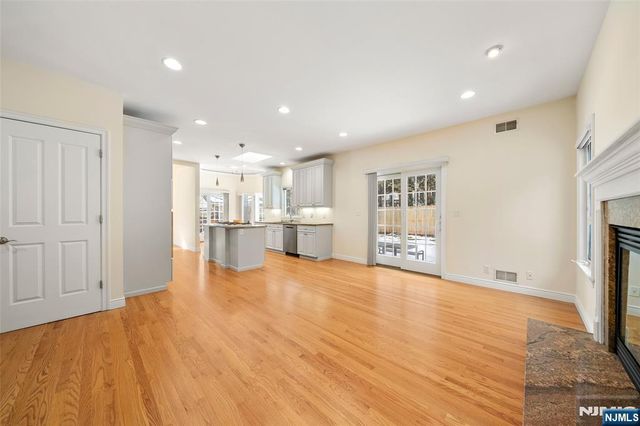 137 6th Street, Cresskill, NJ 07626