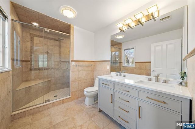 137 6th Street, Cresskill, NJ 07626