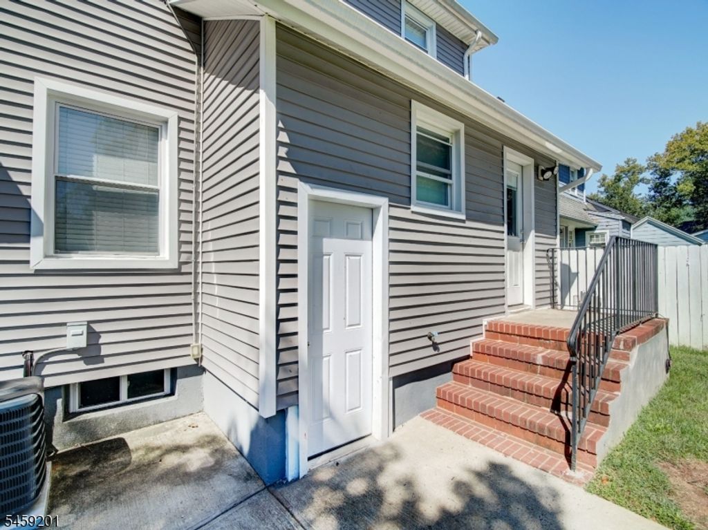 1213 Grant Ave, Plainfield City, NJ 07060 — photo 4