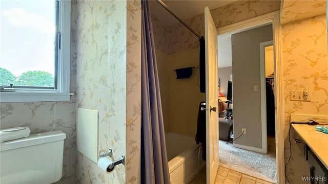 3134 East River Road, Grand Island, NY 14072