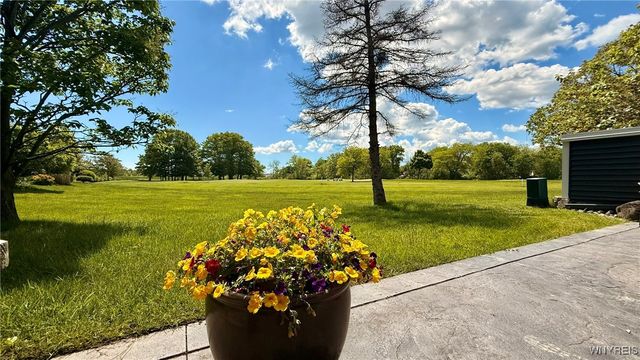 3134 East River Road, Grand Island, NY 14072