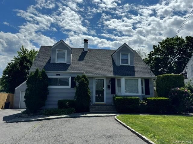 277 Jackson Avenue, Syosset, NY 11791