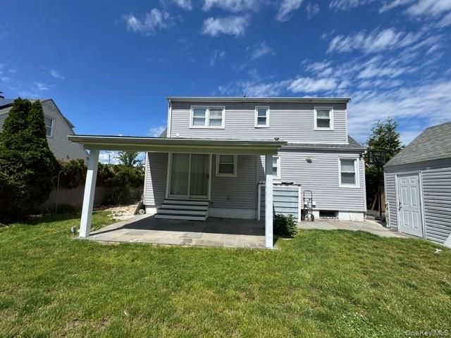 277 Jackson Avenue, Syosset, NY 11791