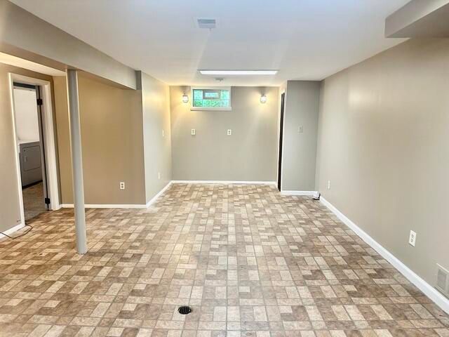 22058 Lambrecht Avenue, Eastpointe, MI 48021