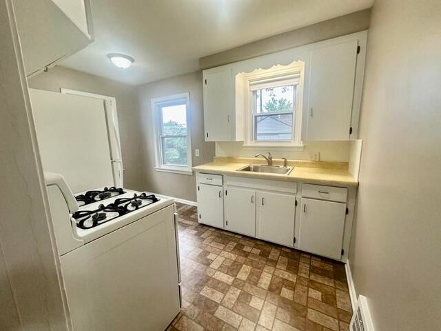 22058 Lambrecht Avenue, Eastpointe, MI 48021