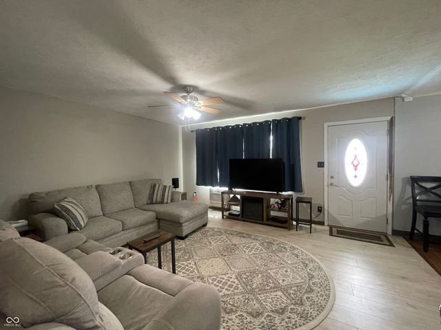 2821 Fenley Street, Kokomo, IN 46901