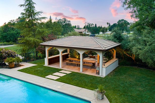 5052 Eureka Rd, Granite Bay, CA 95746