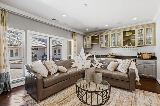 5052 Eureka Rd, Granite Bay, CA 95746