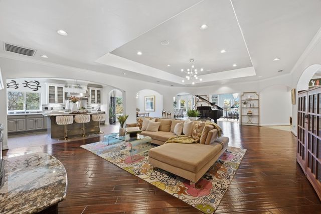 5052 Eureka Rd, Granite Bay, CA 95746