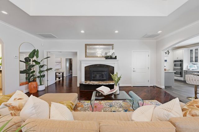 5052 Eureka Rd, Granite Bay, CA 95746