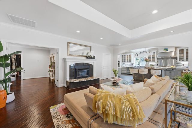 5052 Eureka Rd, Granite Bay, CA 95746