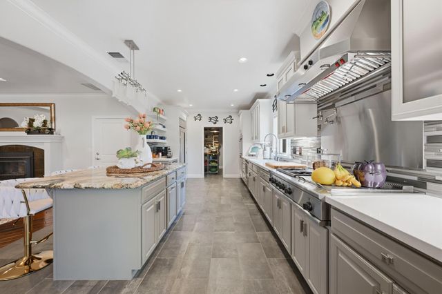 5052 Eureka Rd, Granite Bay, CA 95746